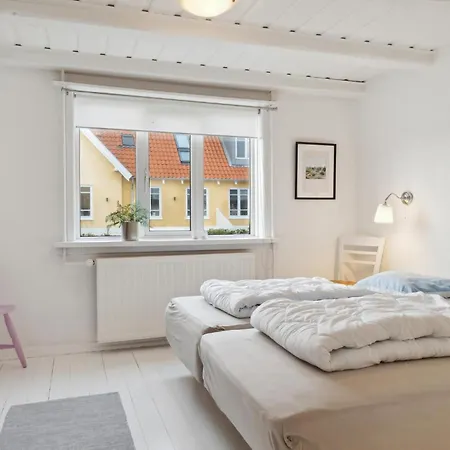 Semesterbostad 4 Bedroom Beautiful In