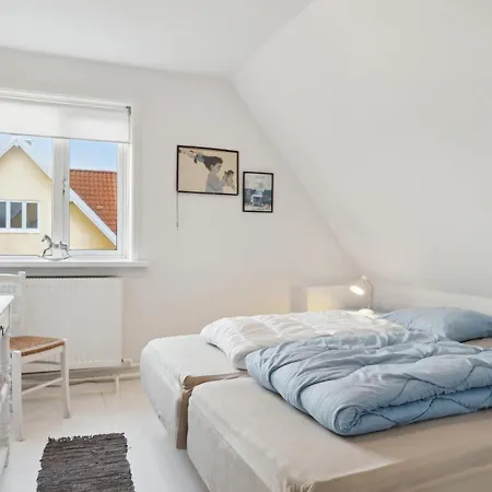 Semesterbostad 4 Bedroom Beautiful In *