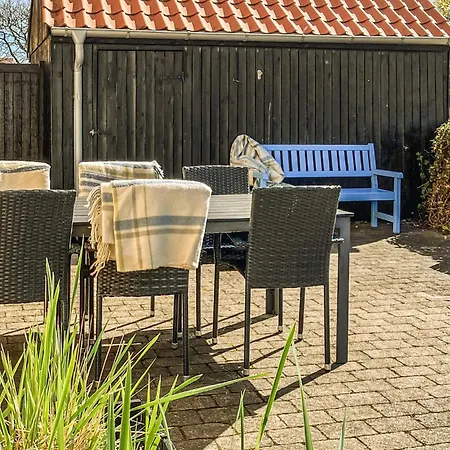4 Bedroom Beautiful In *
